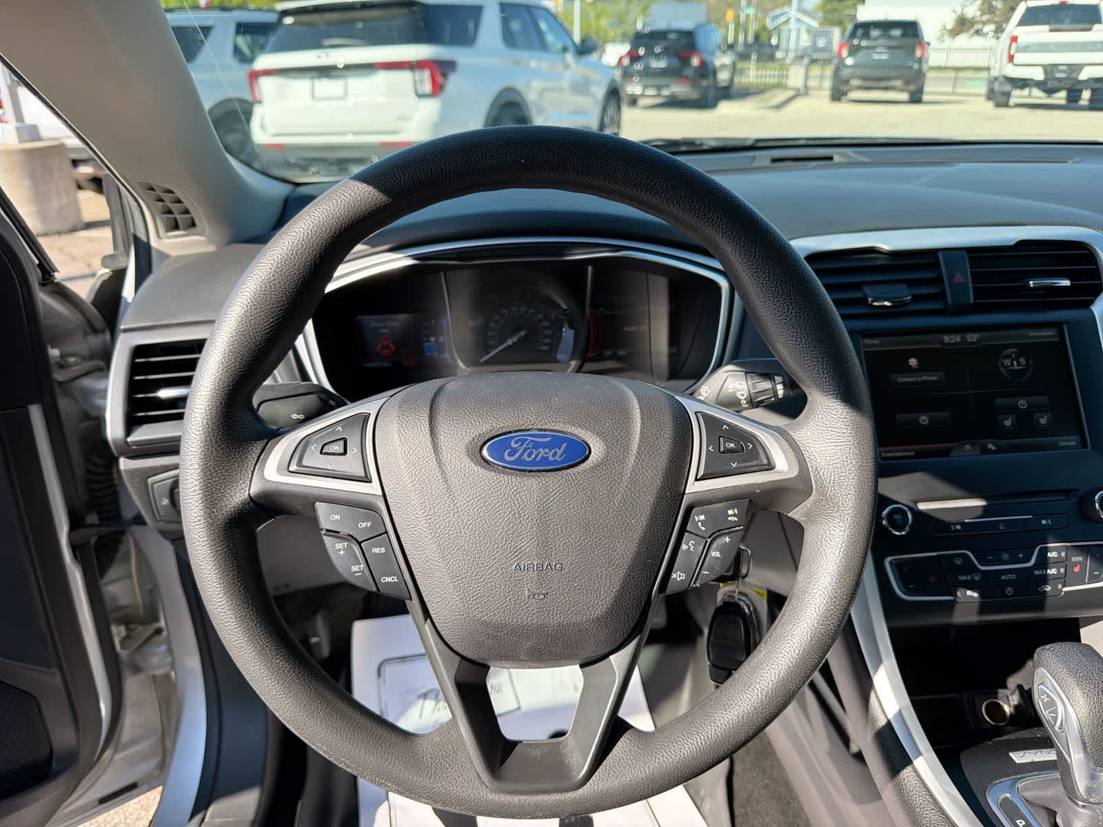 Thumbnail: 2016 Ford Fusion - 23