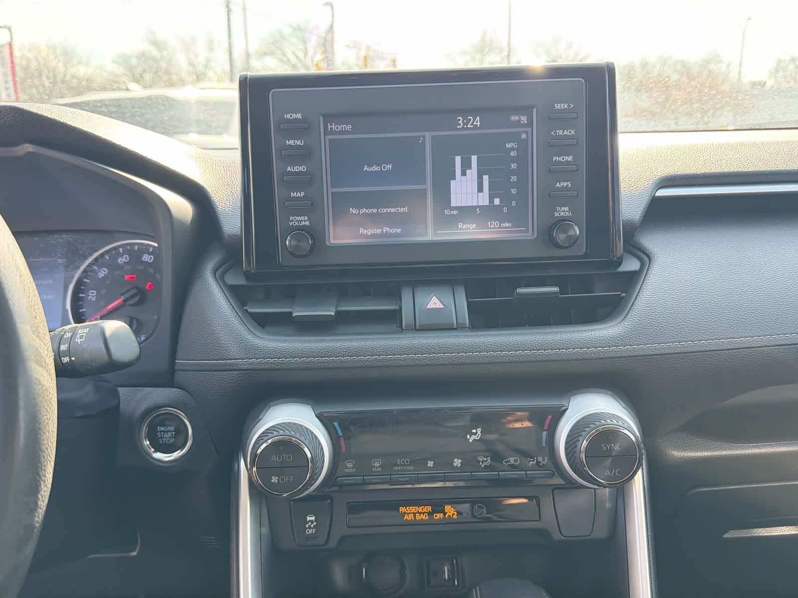 Thumbnail: 2019 Toyota RAV4 - 28