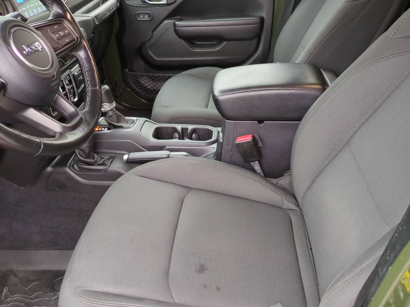 Thumbnail: 2021 Jeep Wrangler - 23