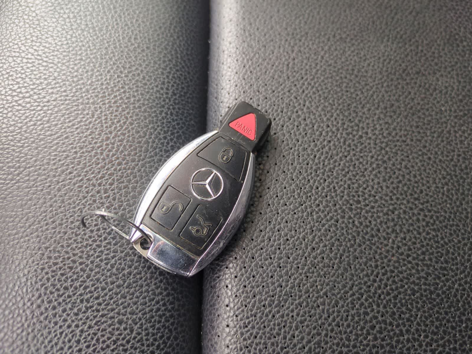 Thumbnail: 2012 Mercedes-Benz E-Class - 47