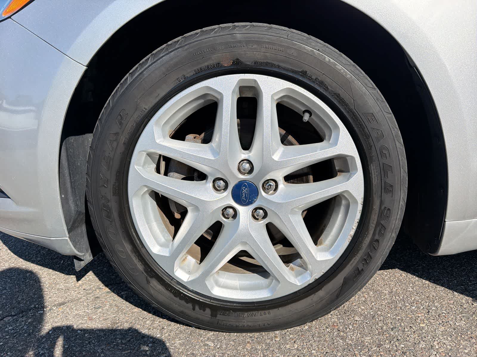 Thumbnail: 2016 Ford Fusion - 15
