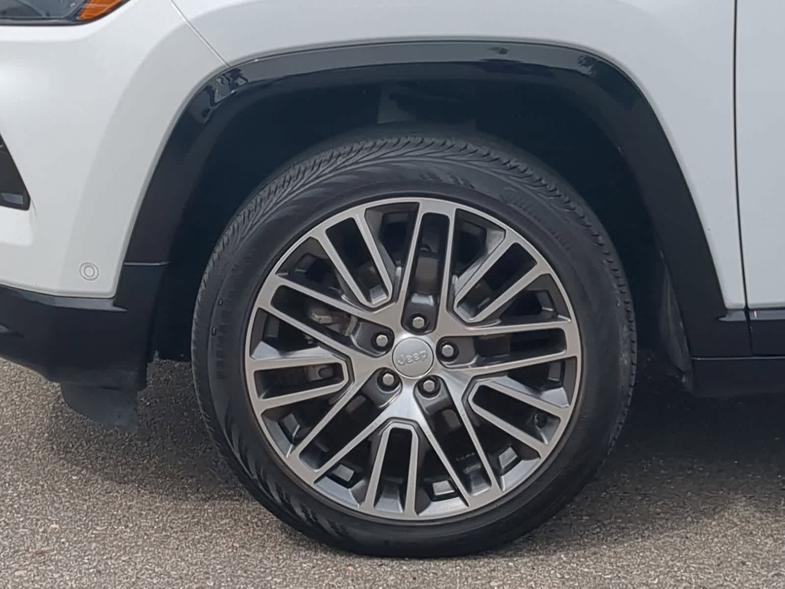 Thumbnail: 2022 Jeep Compass - 19