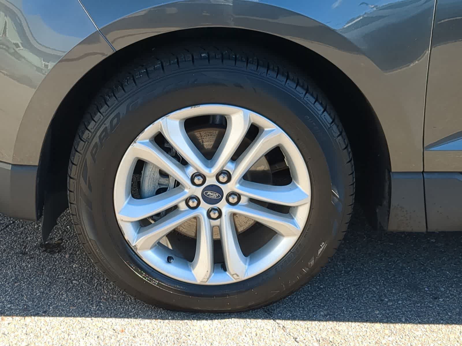 Thumbnail: 2019 Ford Edge - 15