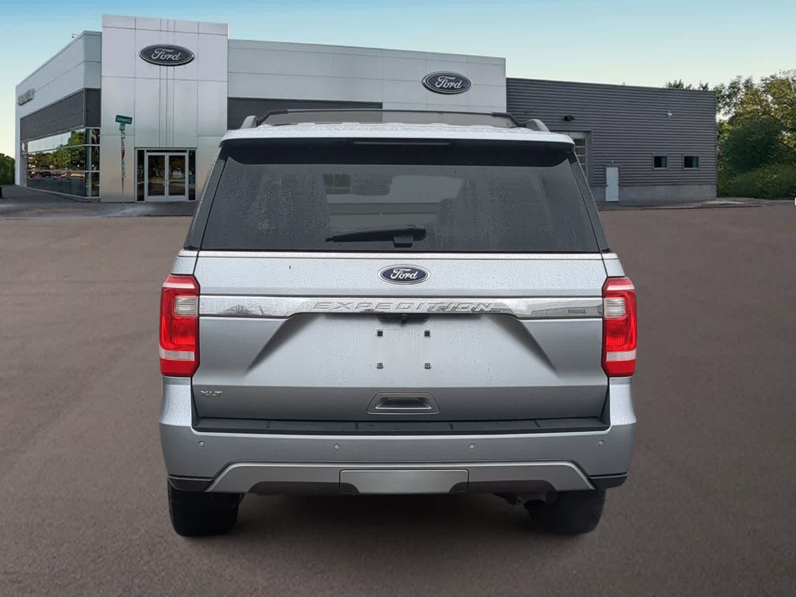 Thumbnail: 2020 Ford Expedition - 10