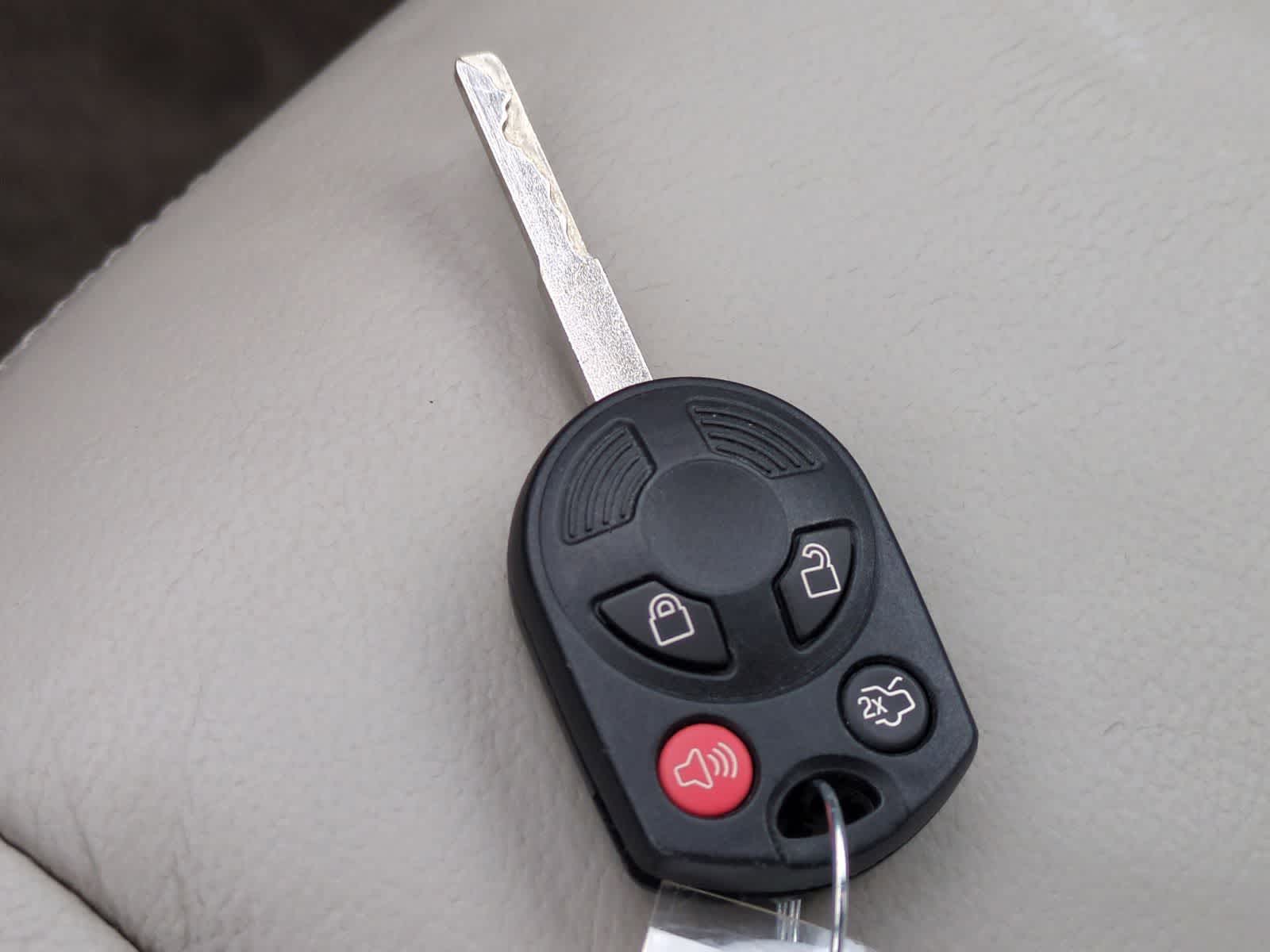 Thumbnail: 2015 Ford Escape - 41