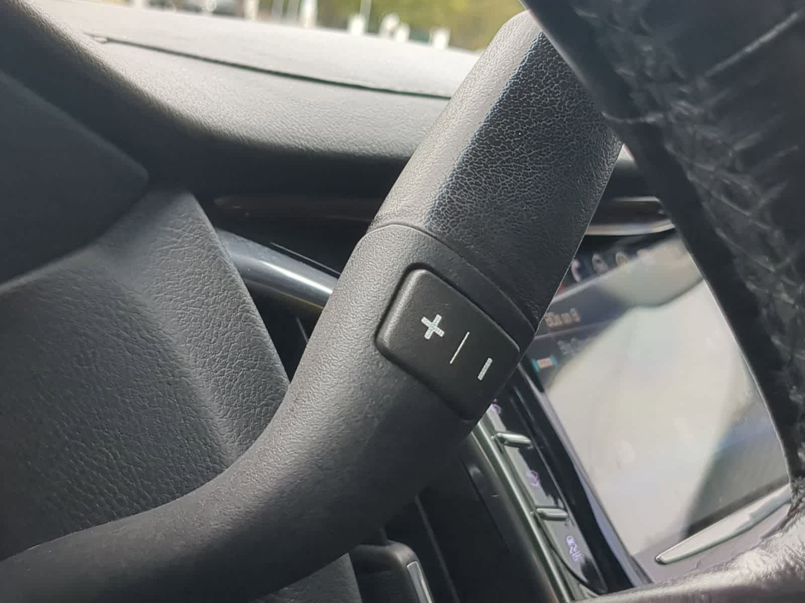 Thumbnail: 2017 Cadillac Escalade - 36