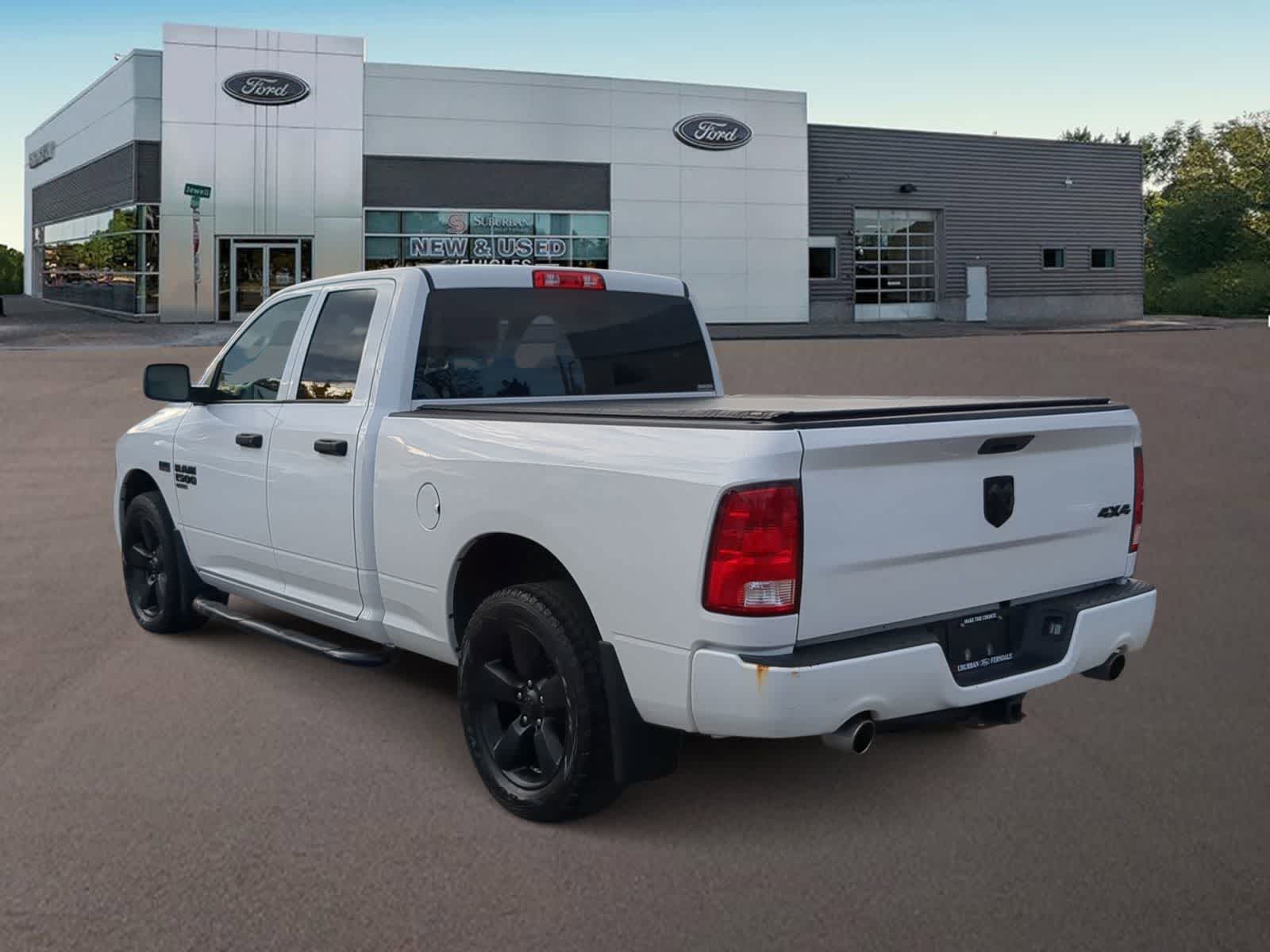 Thumbnail: 2019 RAM 1500 Classic - 8