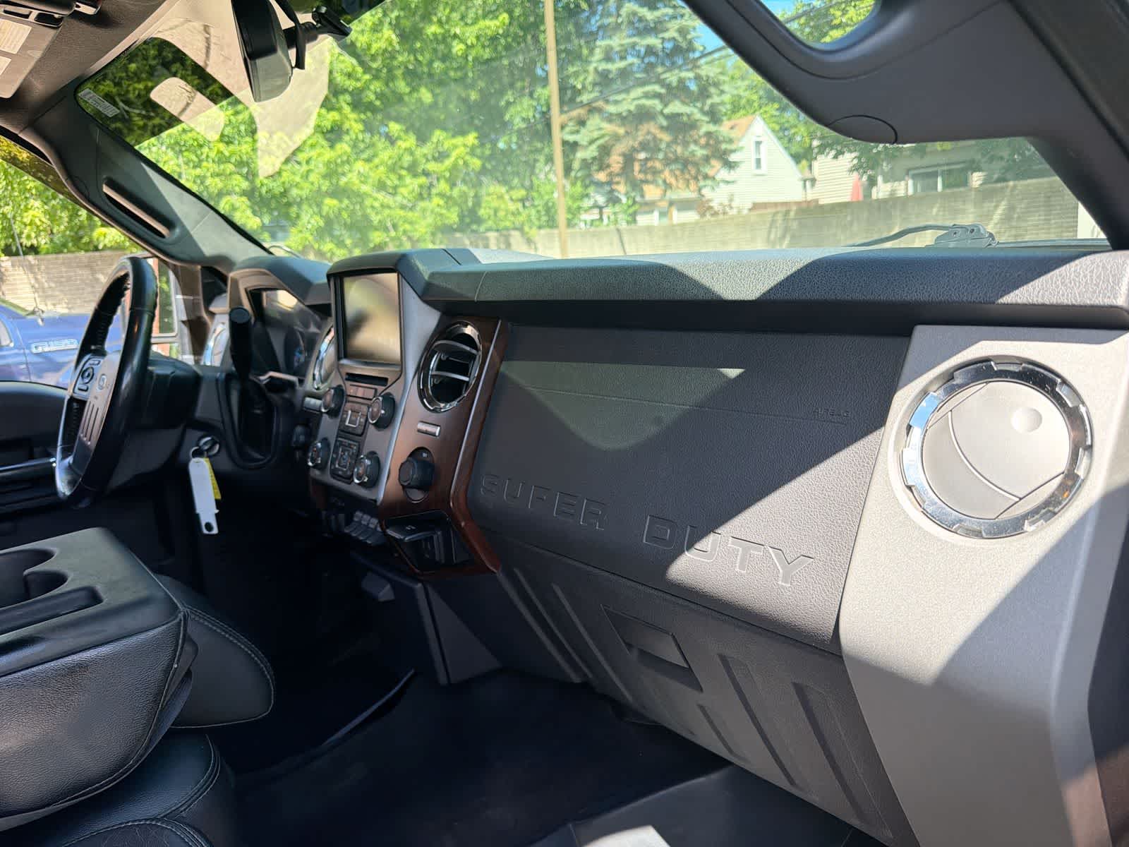 Thumbnail: 2015 Ford Econoline - 16