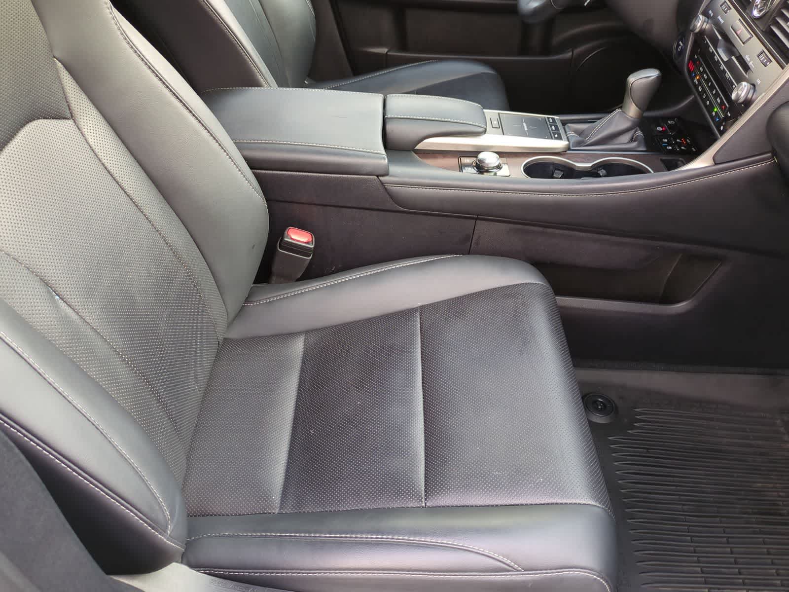 Thumbnail: 2022 Lexus RX - 28