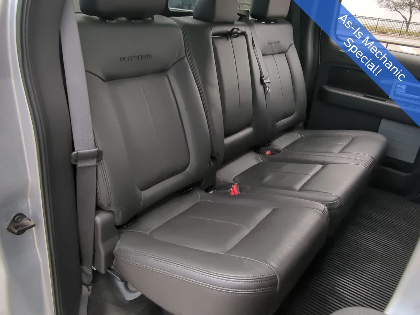 2013 Ford F-150 Platinum 24