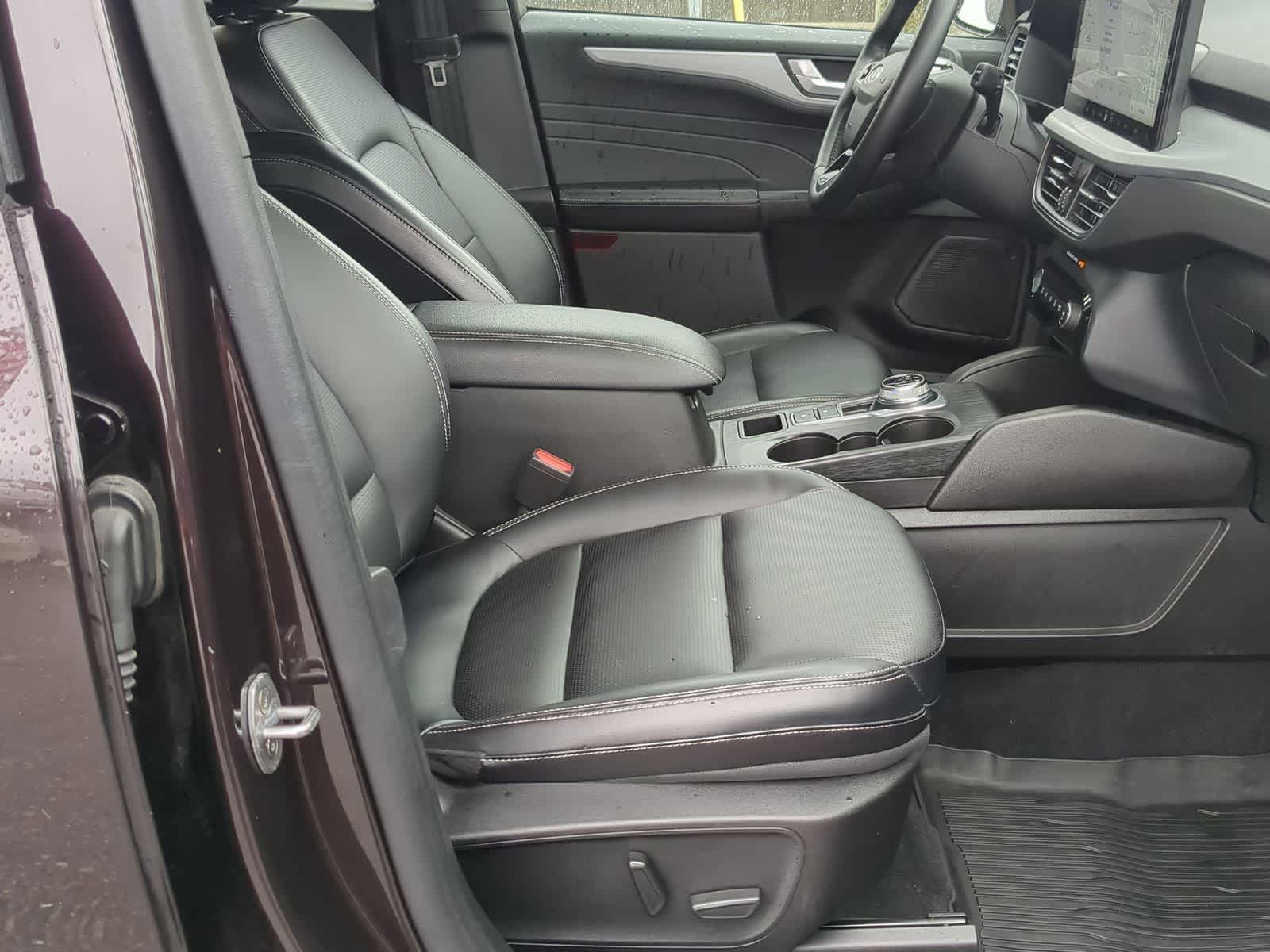 Thumbnail: 2023 Ford Escape - 22