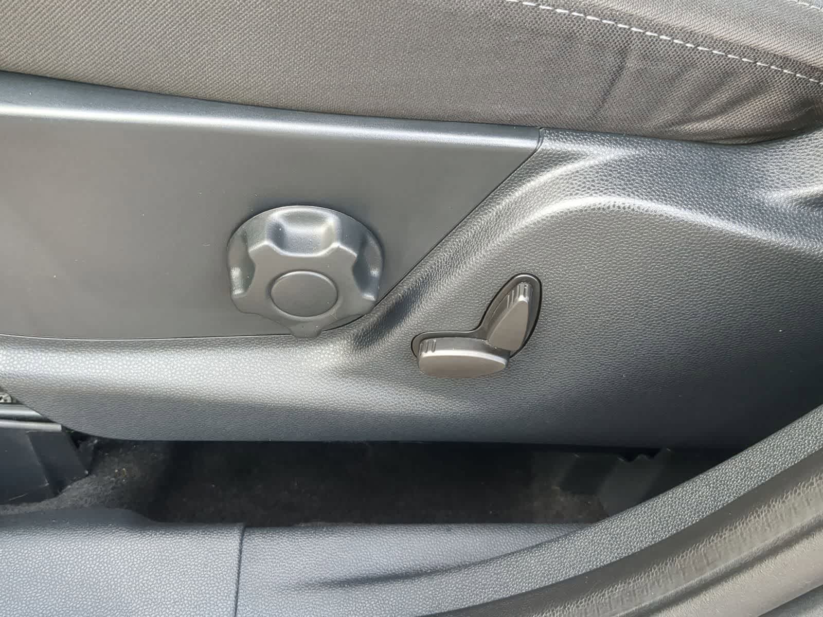 Thumbnail: 2018 Ford EcoSport - 21