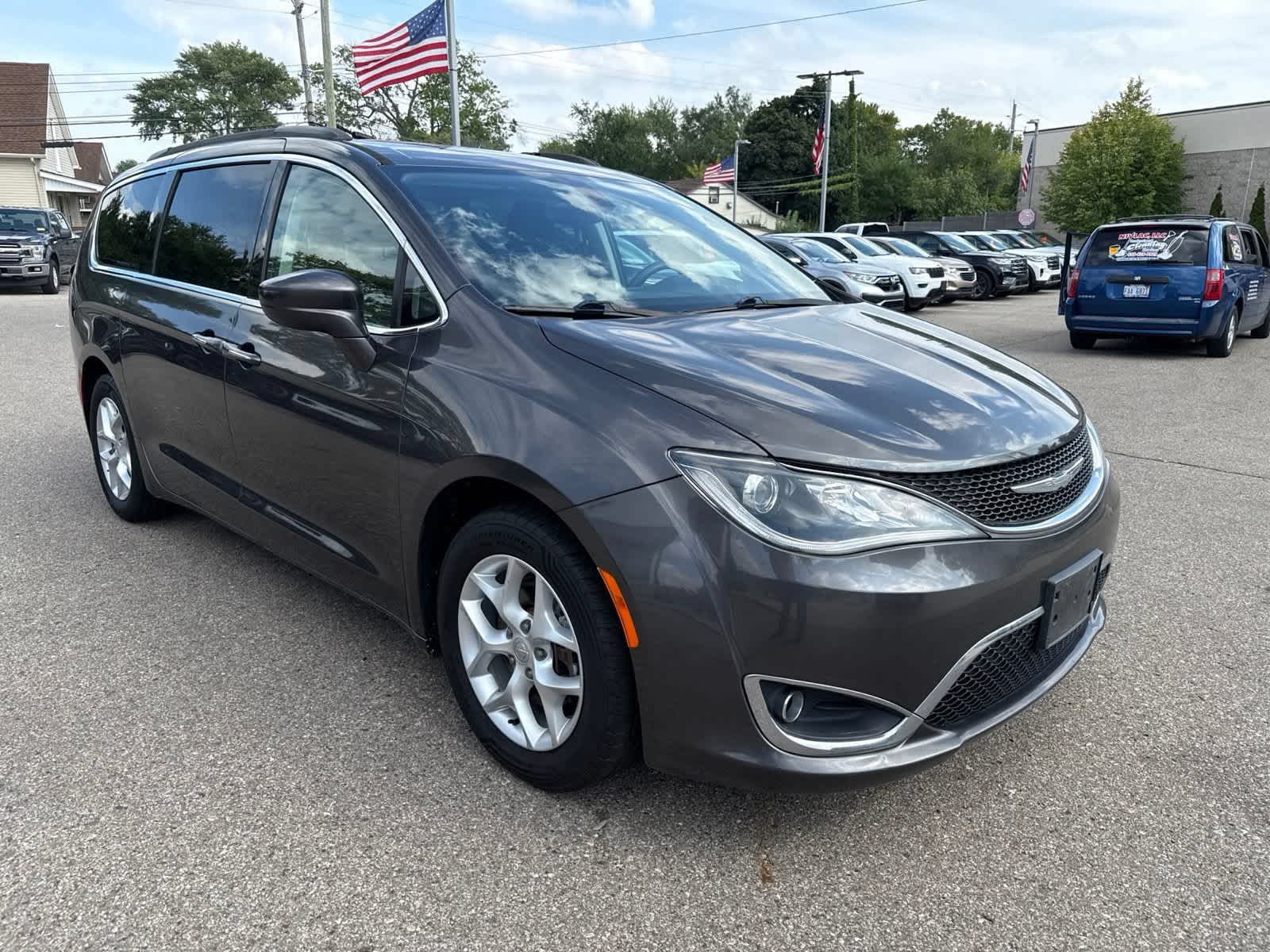  Chrysler Pacifica