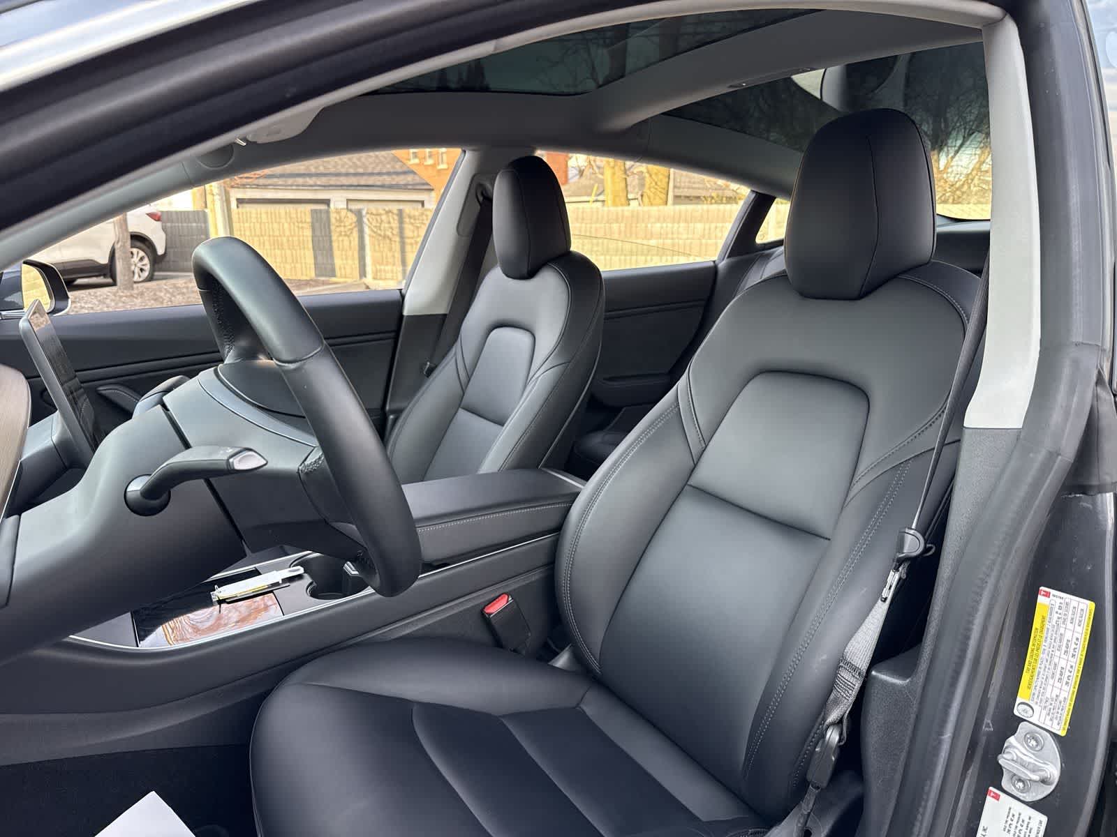 Thumbnail: 2018 Tesla Model 3 - 20