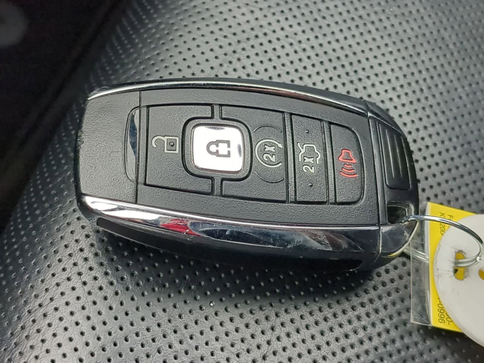 Thumbnail: 2018 Lincoln MKC - 39