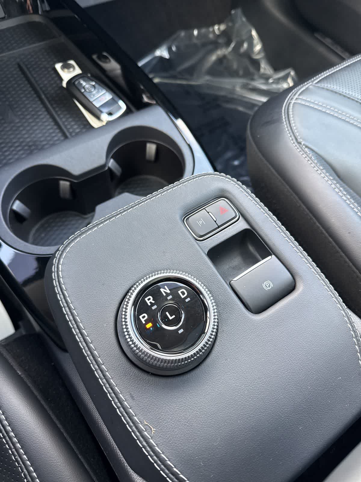 Thumbnail: 2022 Ford Mustang Mach-E - 31