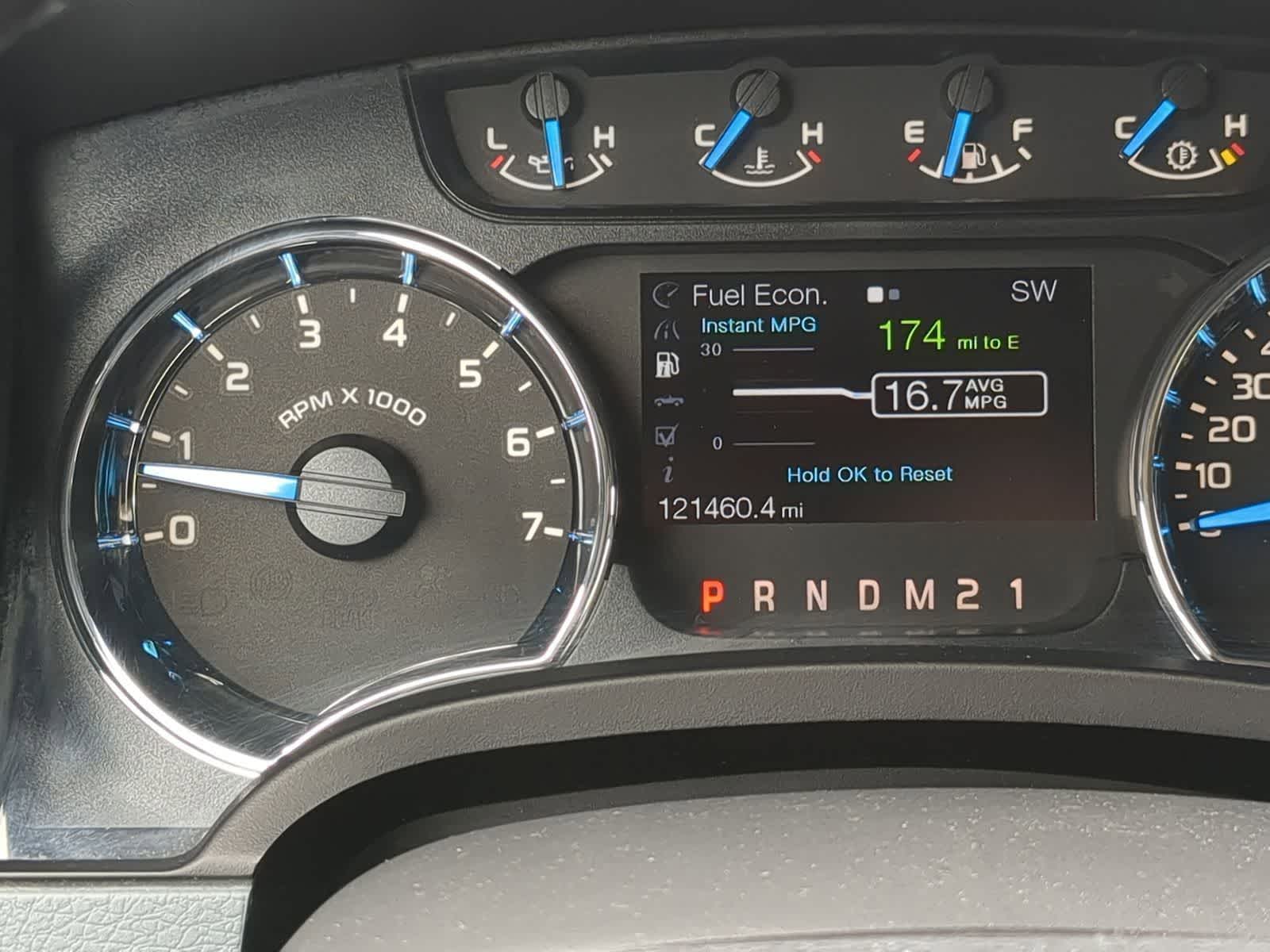 2014 Ford F-150 XLT 35