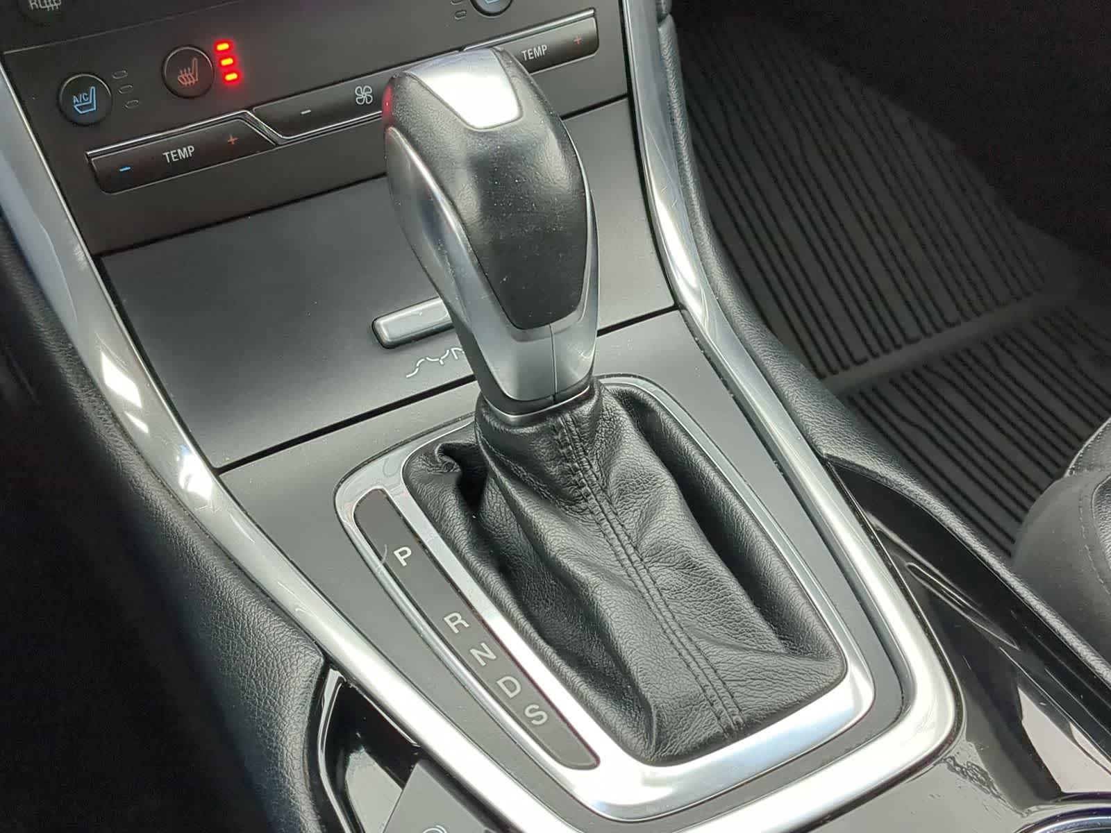 Thumbnail: 2017 Ford Edge - 37