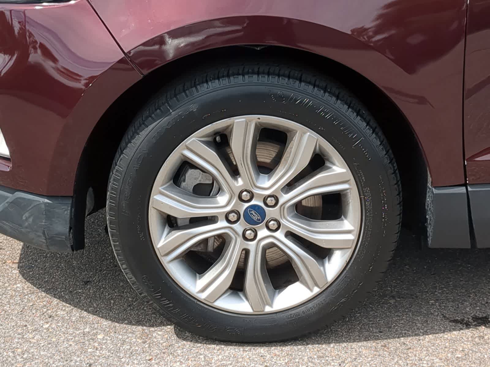 Thumbnail: 2023 Ford Edge - 18