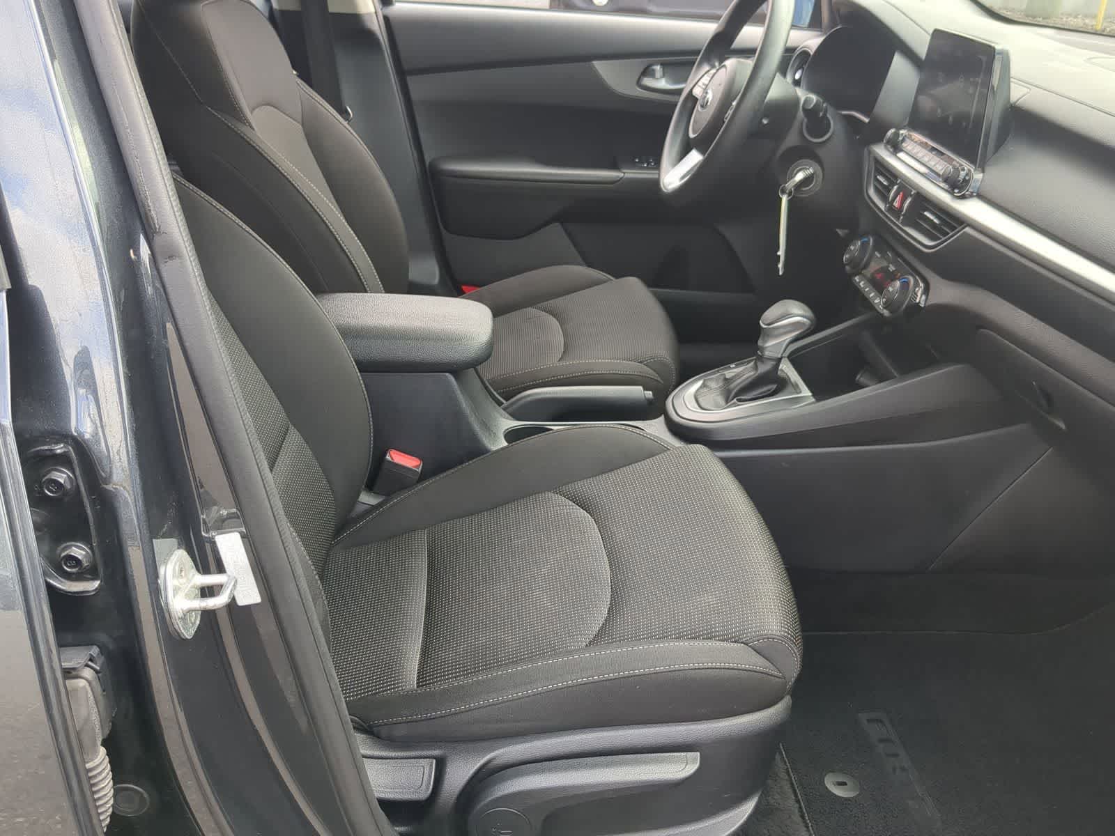 Thumbnail: 2019 Kia Forte - 23