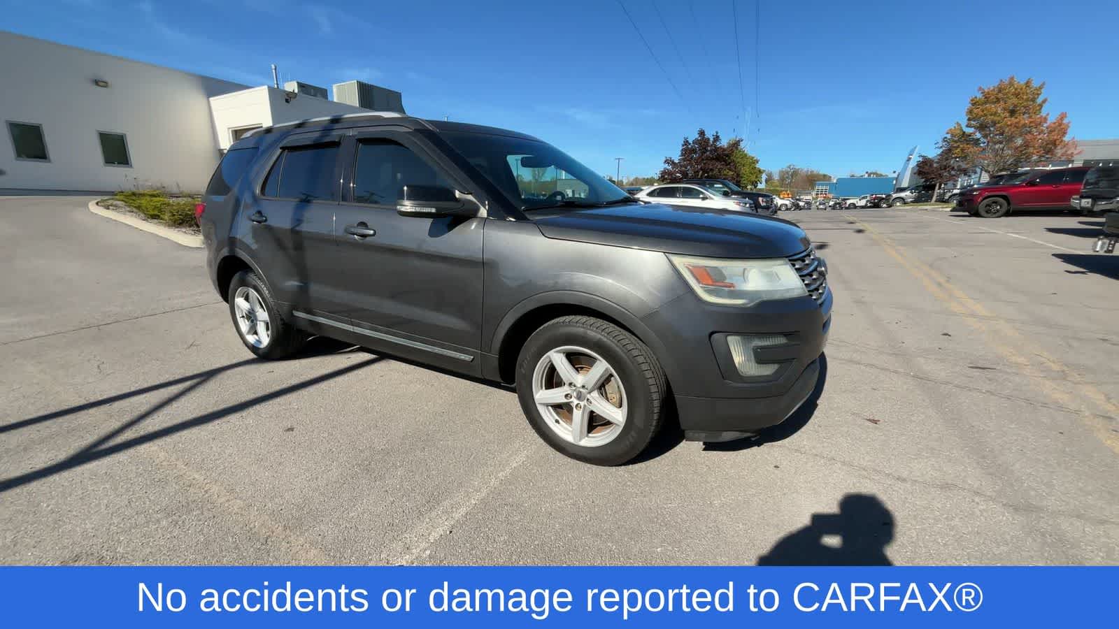 Thumbnail: 2016 Ford Explorer - 2