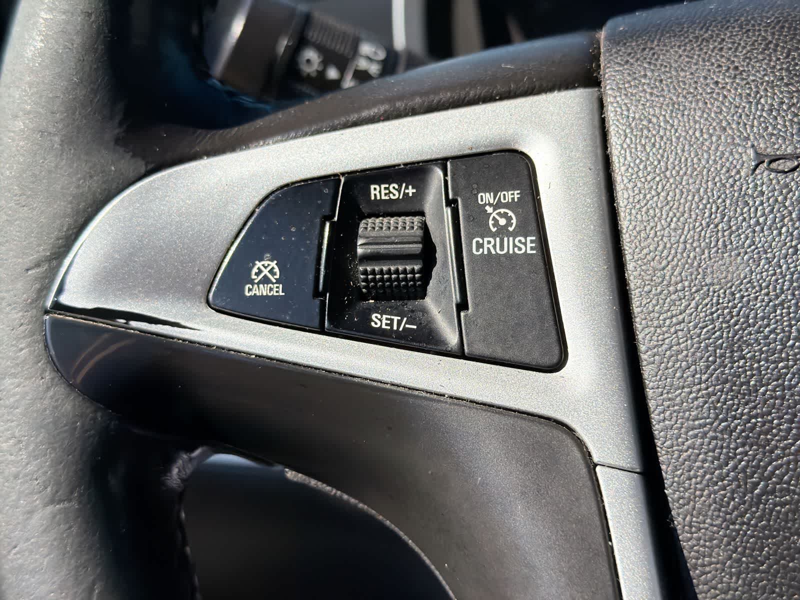 Thumbnail: 2015 Chevrolet Equinox - 25