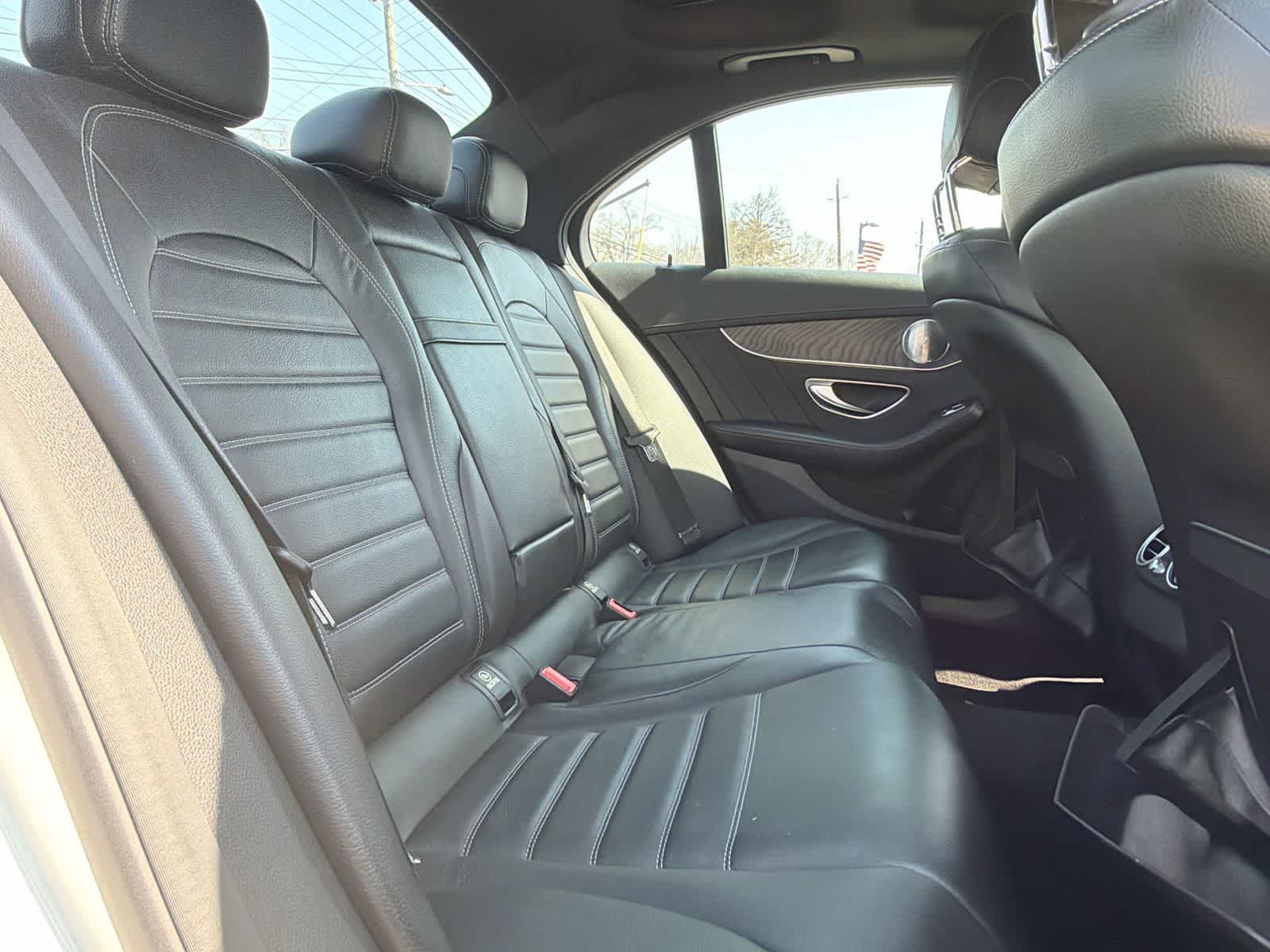 Thumbnail: 2015 Mercedes-Benz C-Class - 26