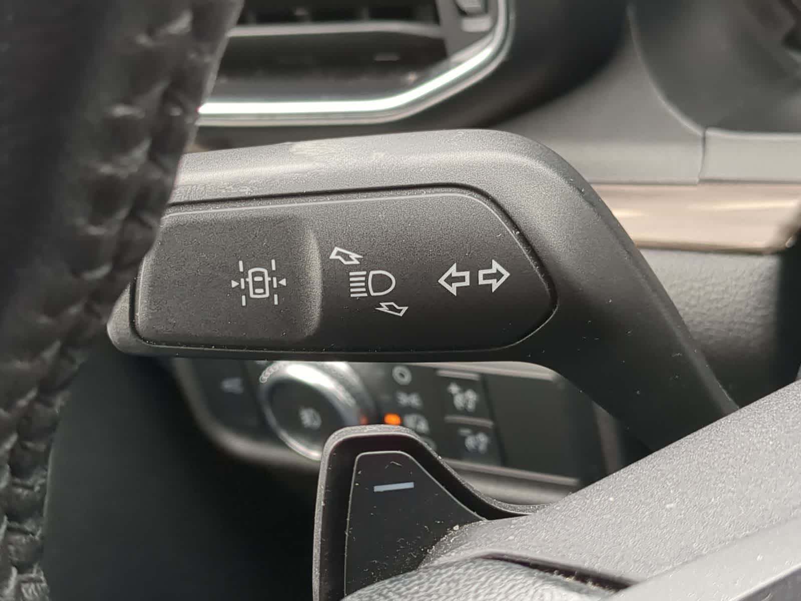 Thumbnail: 2020 Ford Explorer - 30