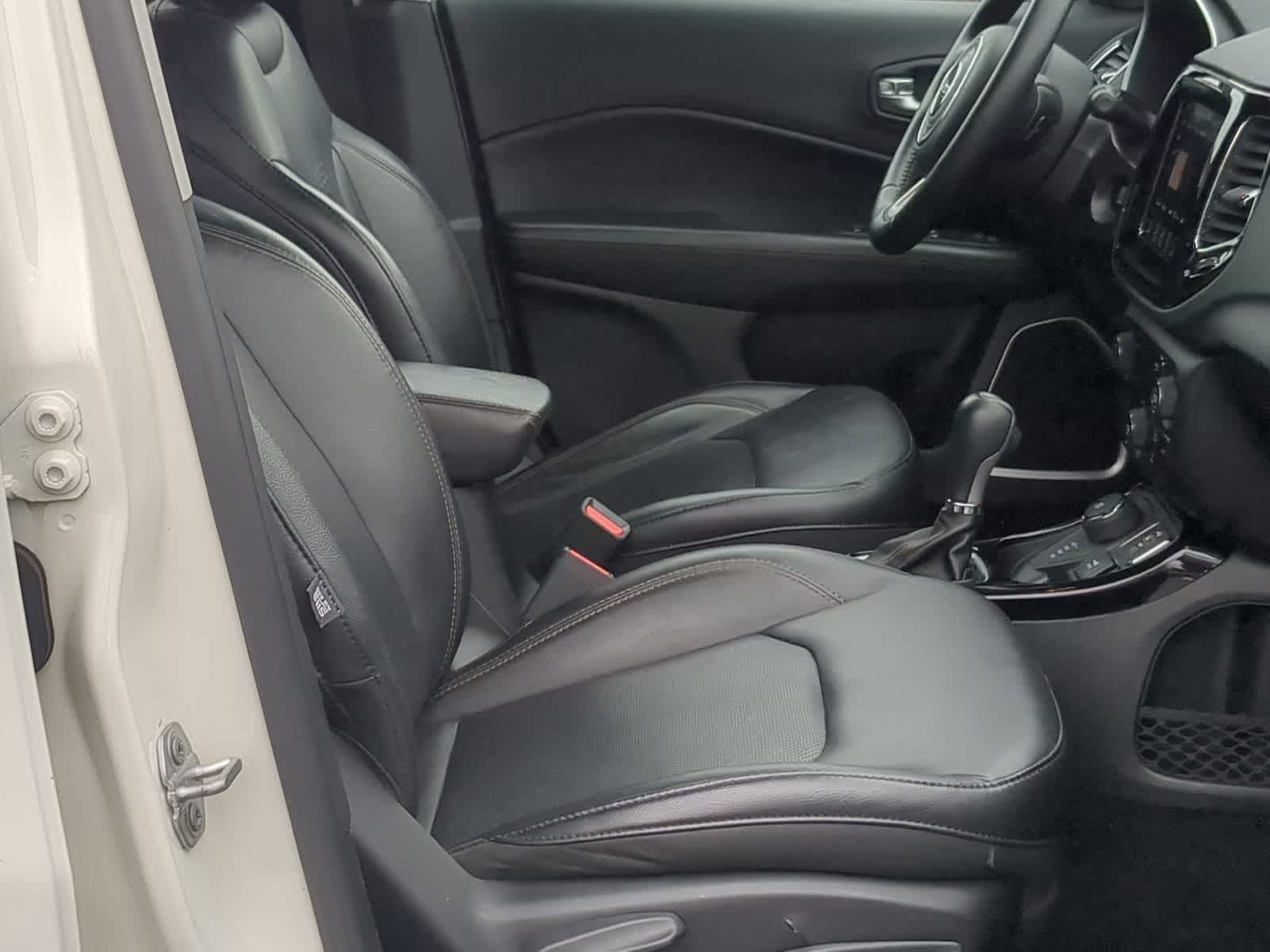 Thumbnail: 2018 Jeep Compass - 24