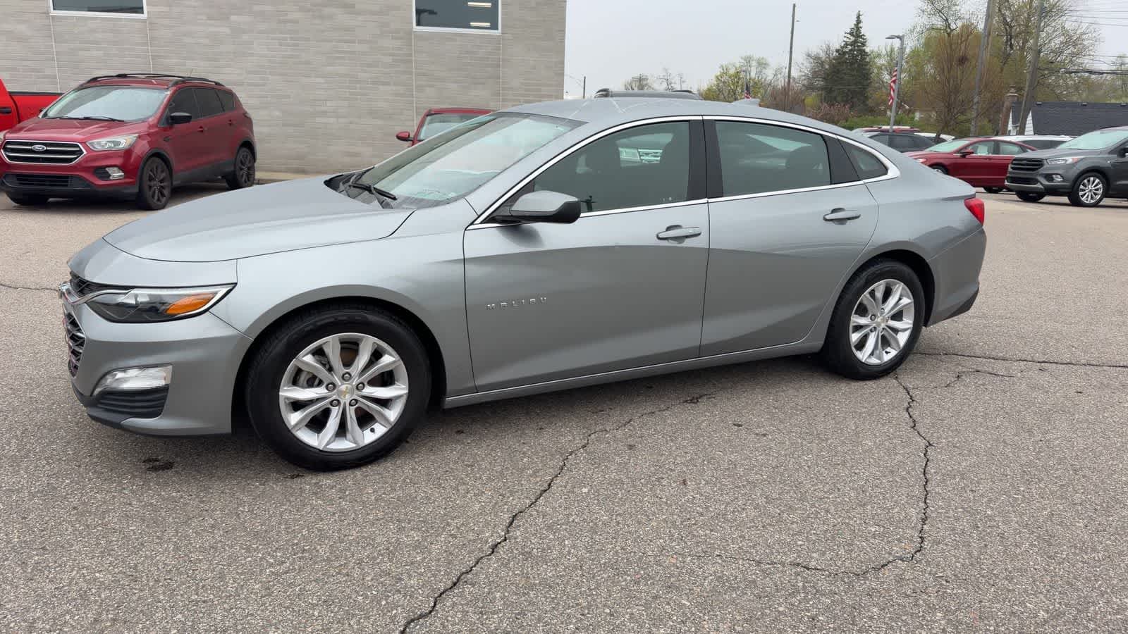 Thumbnail: 2023 Chevrolet Malibu - 4