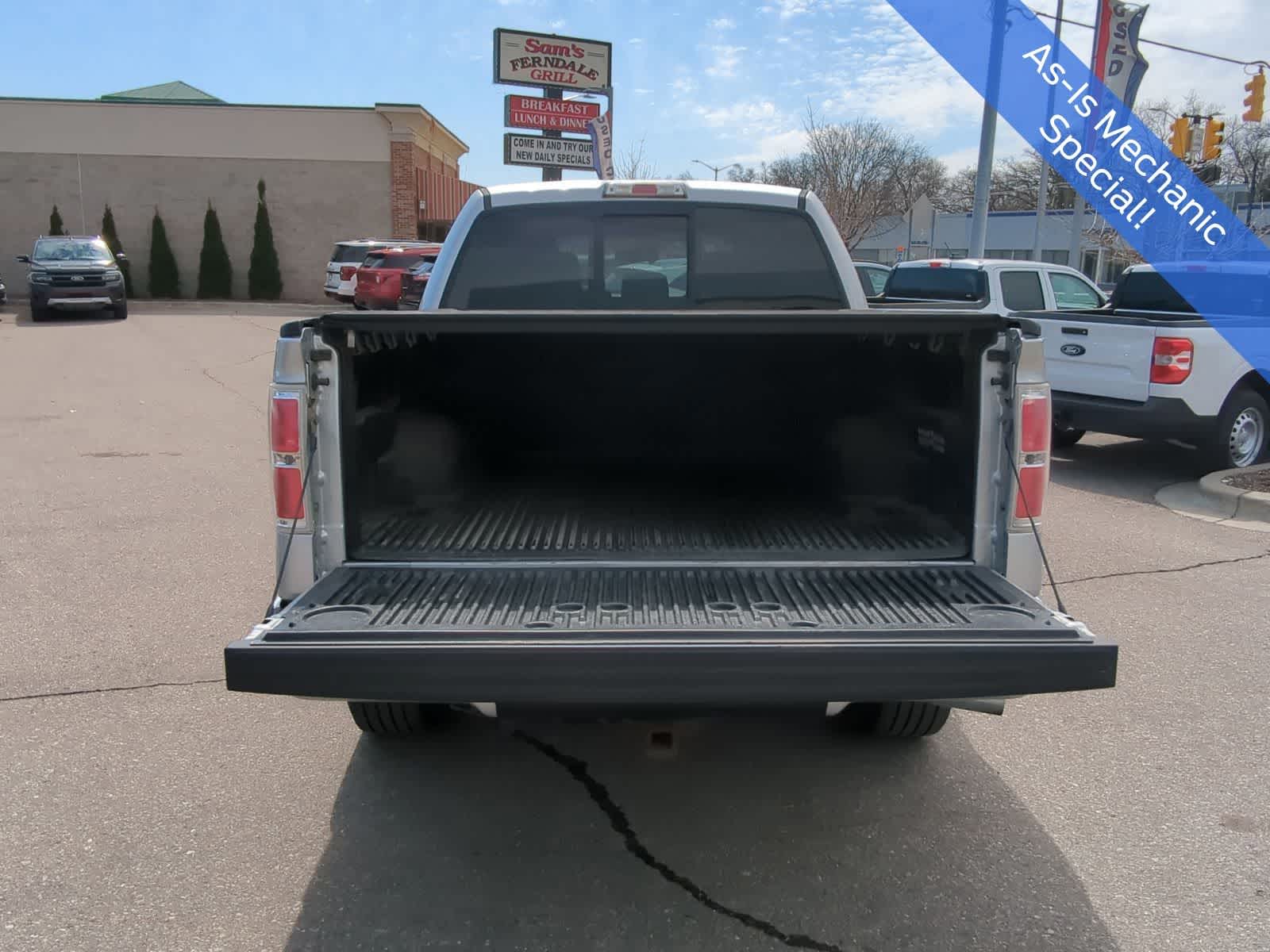 2013 Ford F-150 Platinum 35