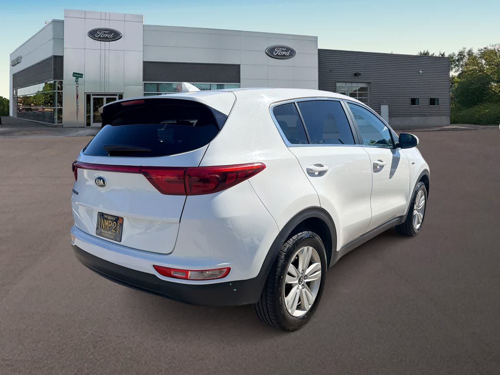 Thumbnail: 2018 Kia Sportage - 9