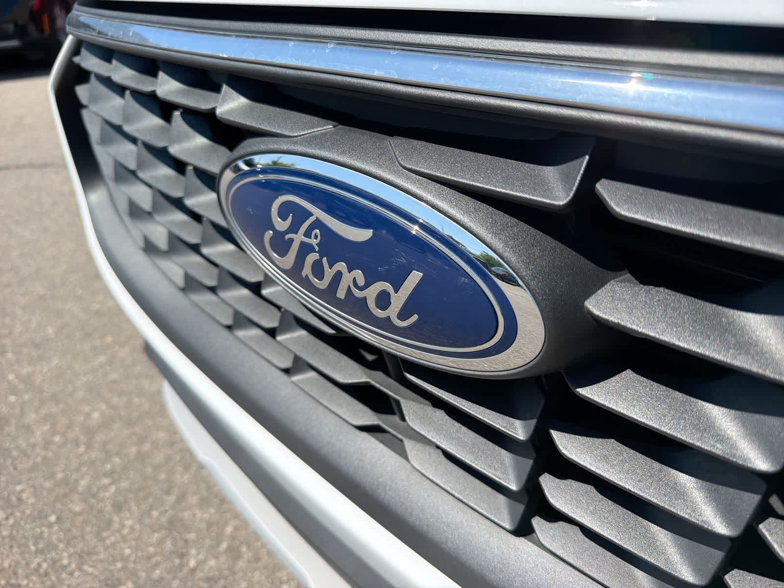Thumbnail: 2023 Ford Escape - 16