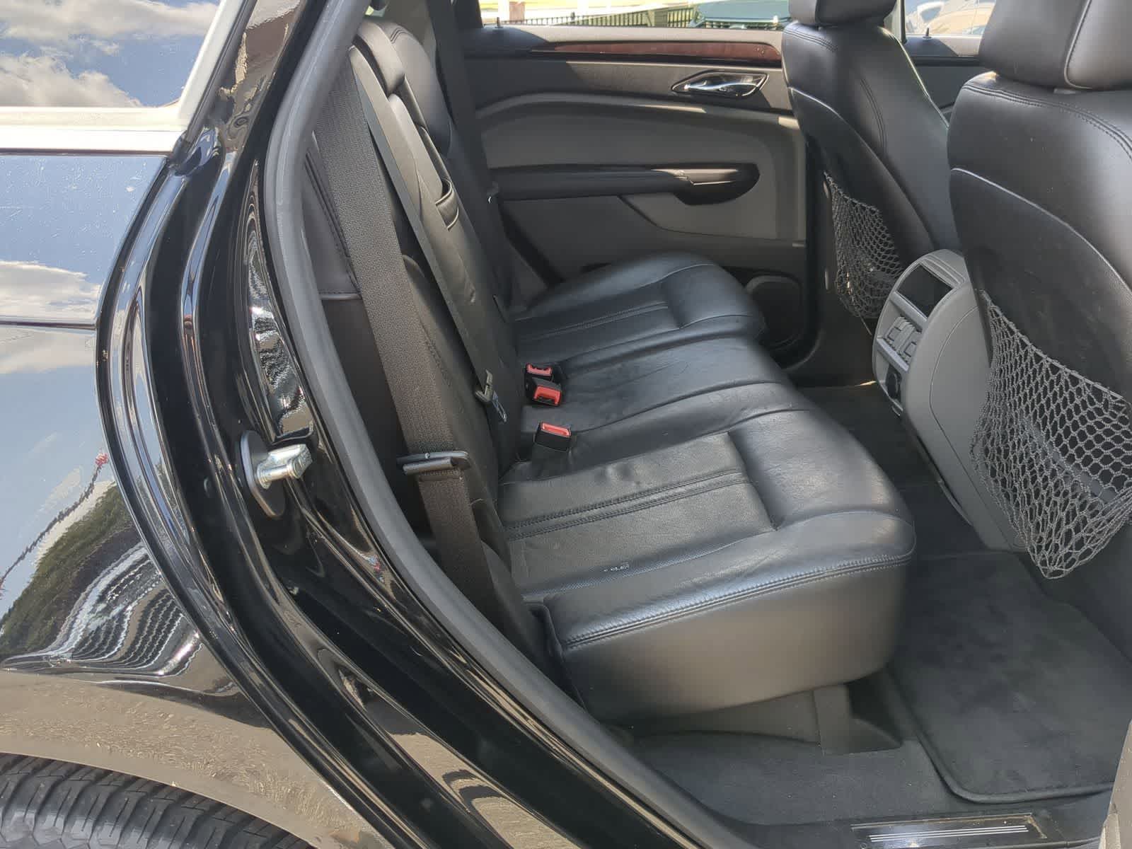 Thumbnail: 2010 Cadillac SRX - 27