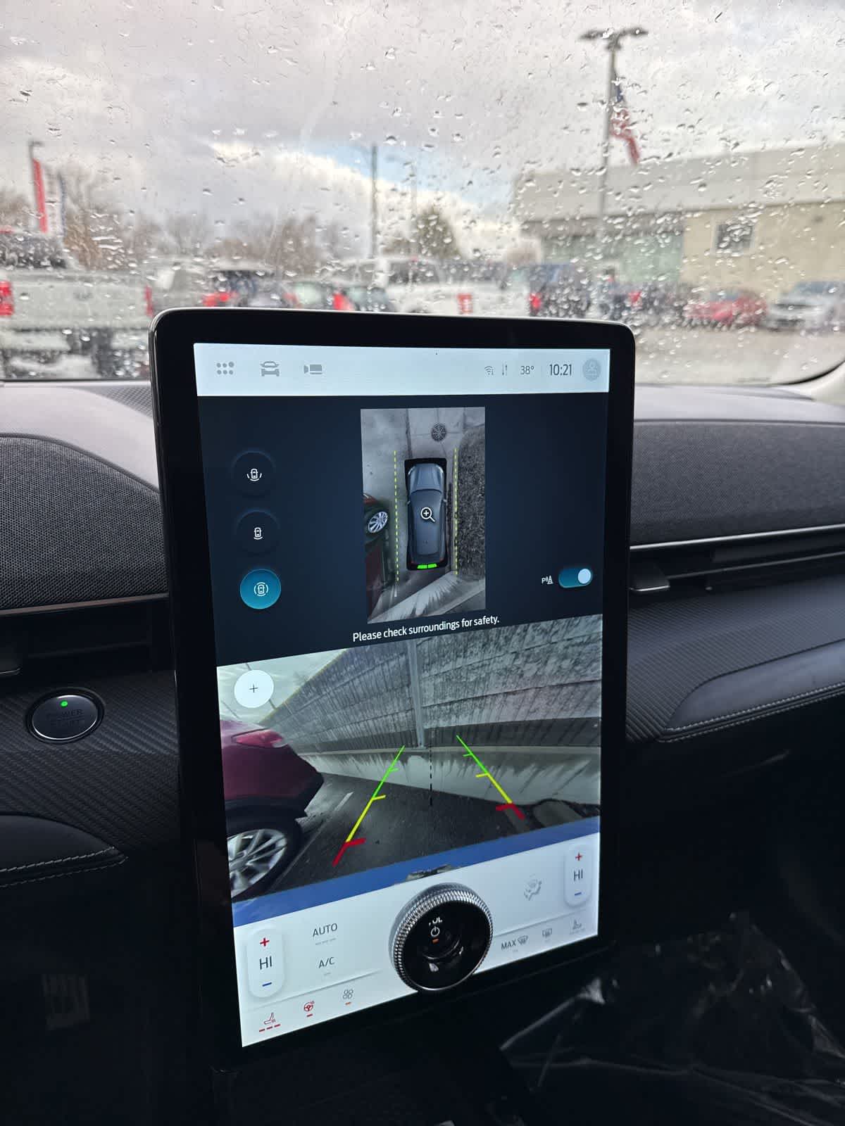 Thumbnail: 2022 Ford Mustang Mach-E - 33