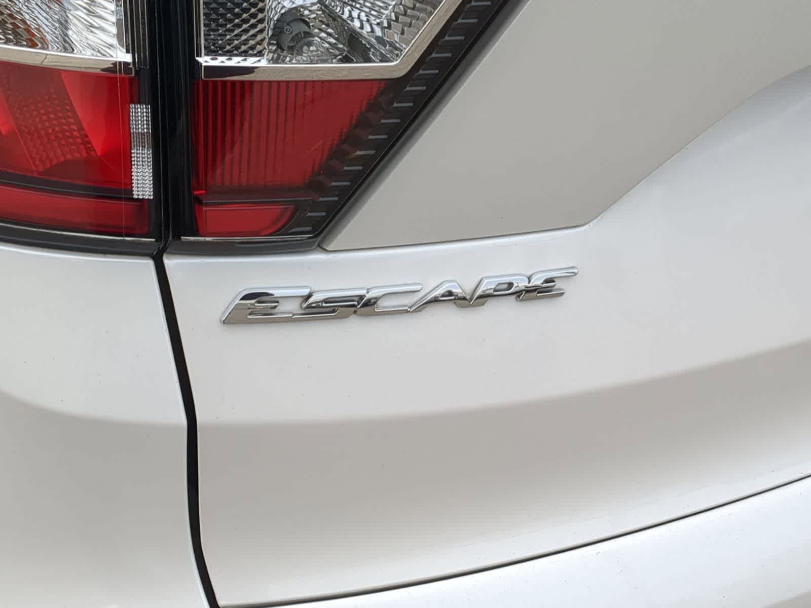 Thumbnail: 2018 Ford Escape - 17