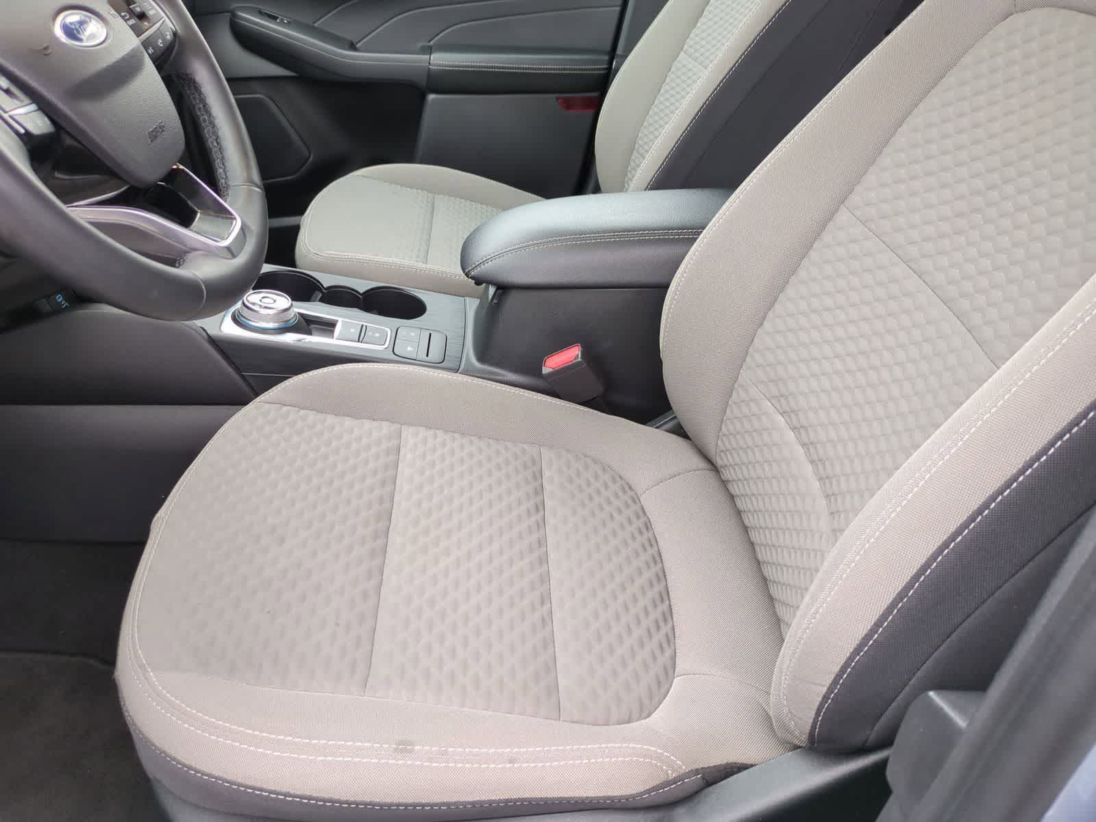 Thumbnail: 2022 Ford Escape - 21