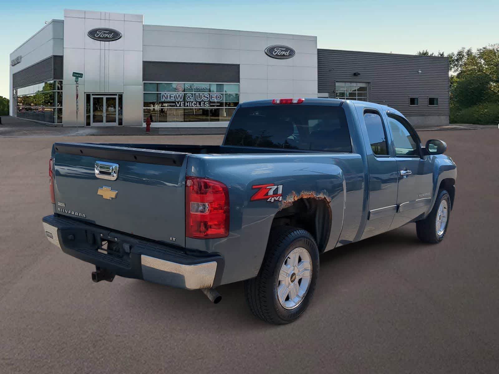 Thumbnail: 2011 Chevrolet Silverado 1500 - 11