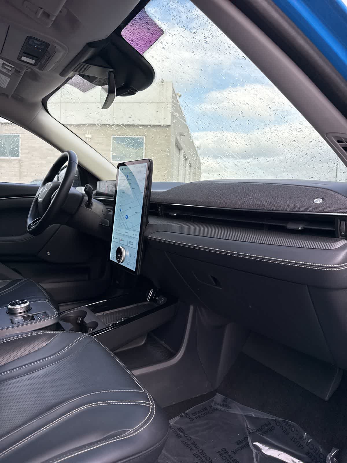 Thumbnail: 2022 Ford Mustang Mach-E - 26