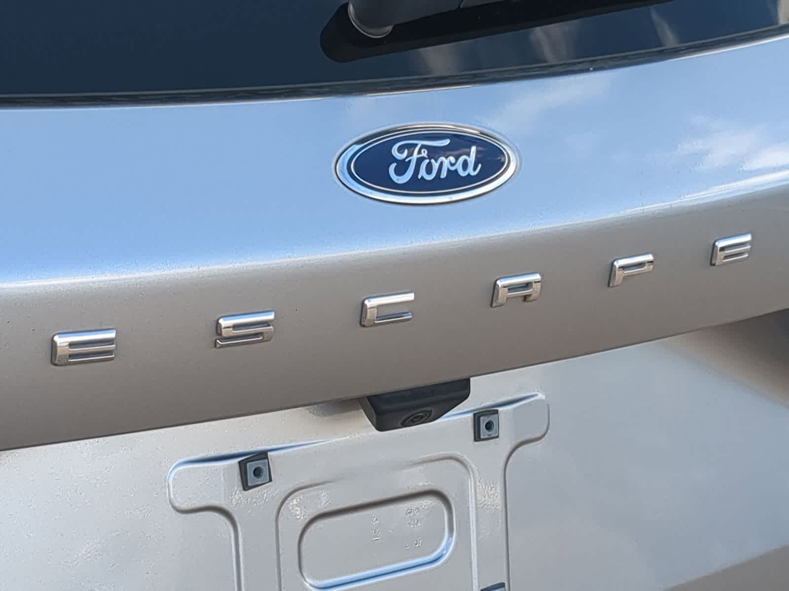 Thumbnail: 2022 Ford Escape - 15