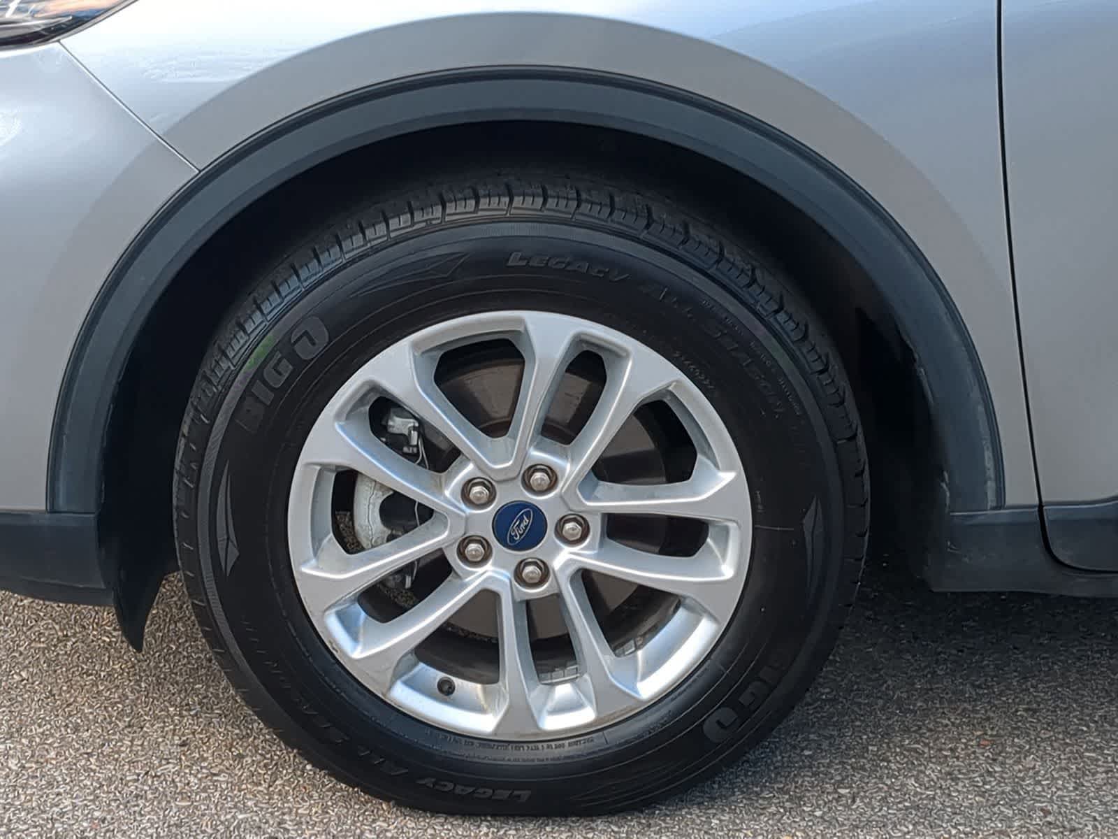 Thumbnail: 2022 Ford Escape - 16