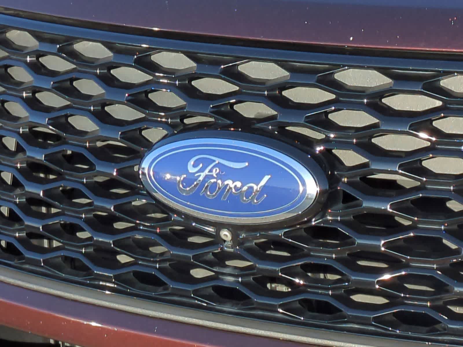 Thumbnail: 2020 Ford Explorer - 16