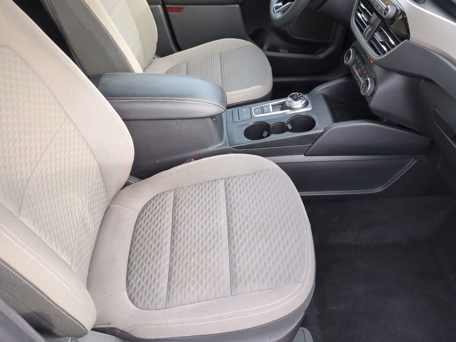 Thumbnail: 2022 Ford Escape - 26