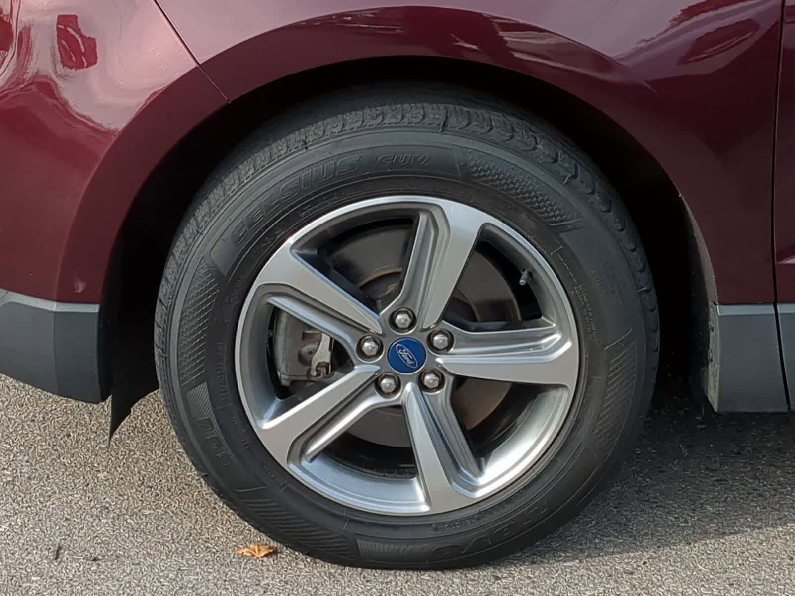 Thumbnail: 2019 Ford Edge - 19