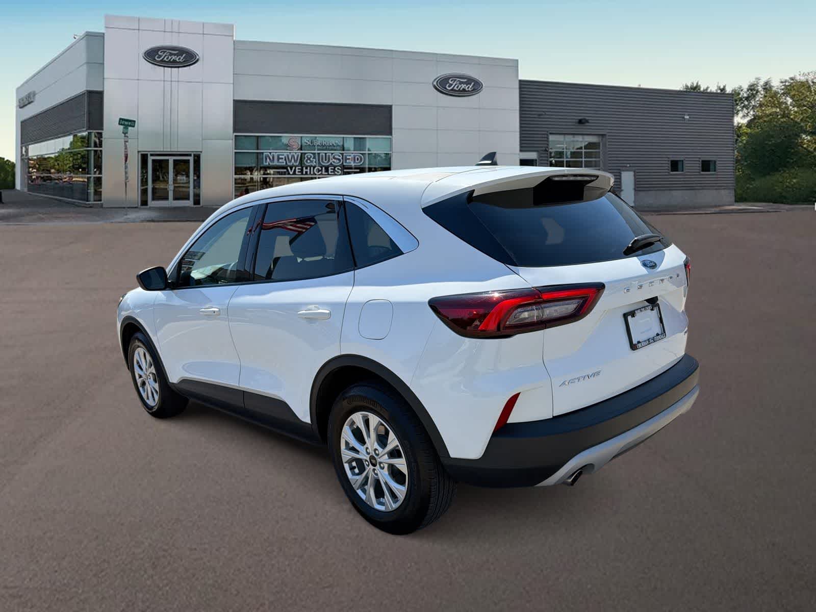 Thumbnail: 2023 Ford Escape - 8