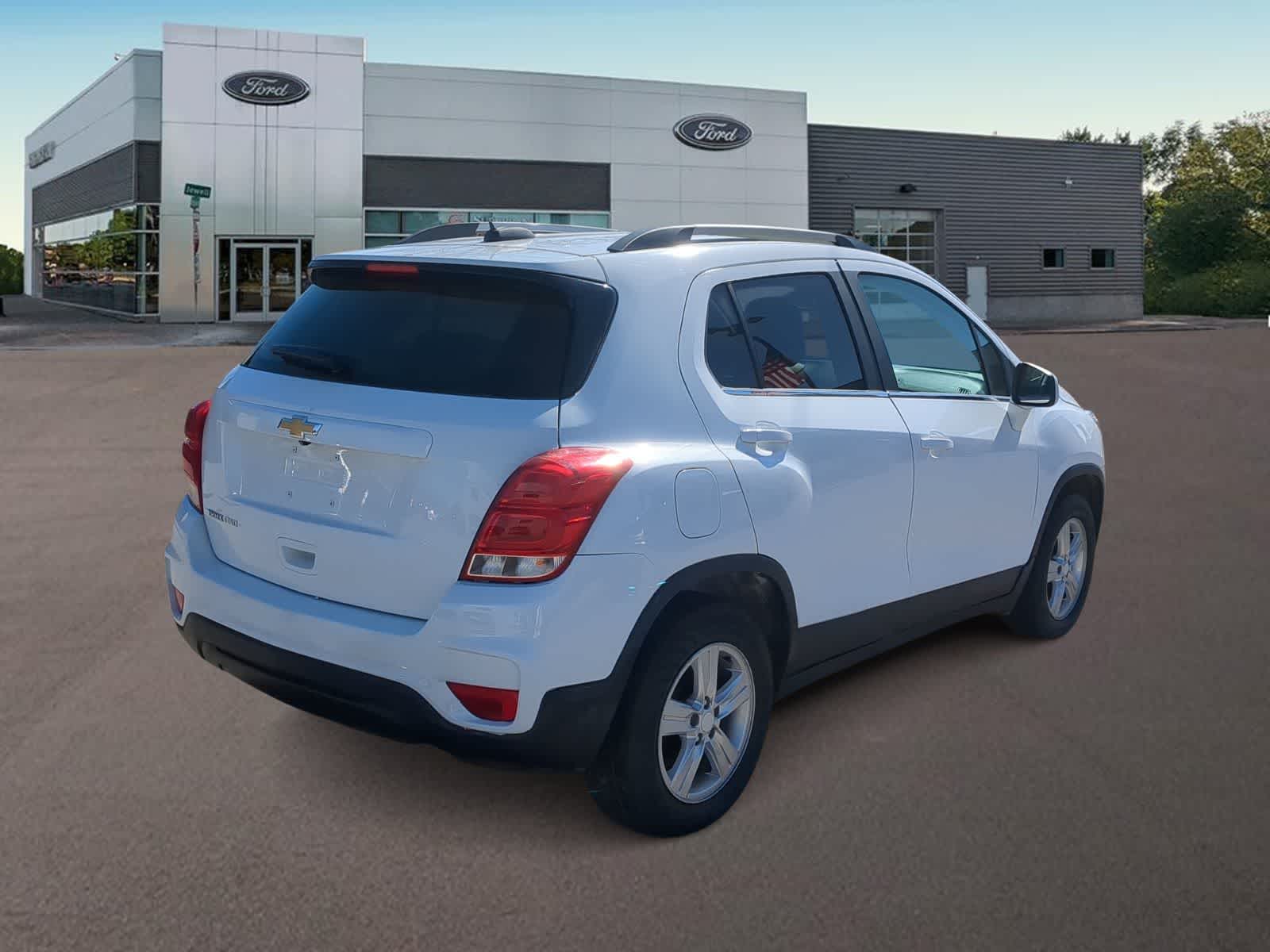 Thumbnail: 2020 Chevrolet Trax - 10