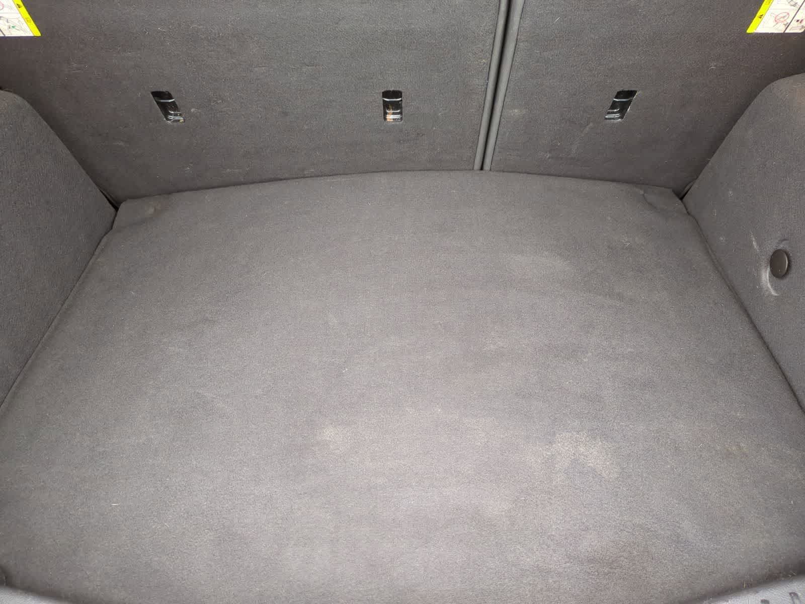 Thumbnail: 2012 Ford Focus - 32