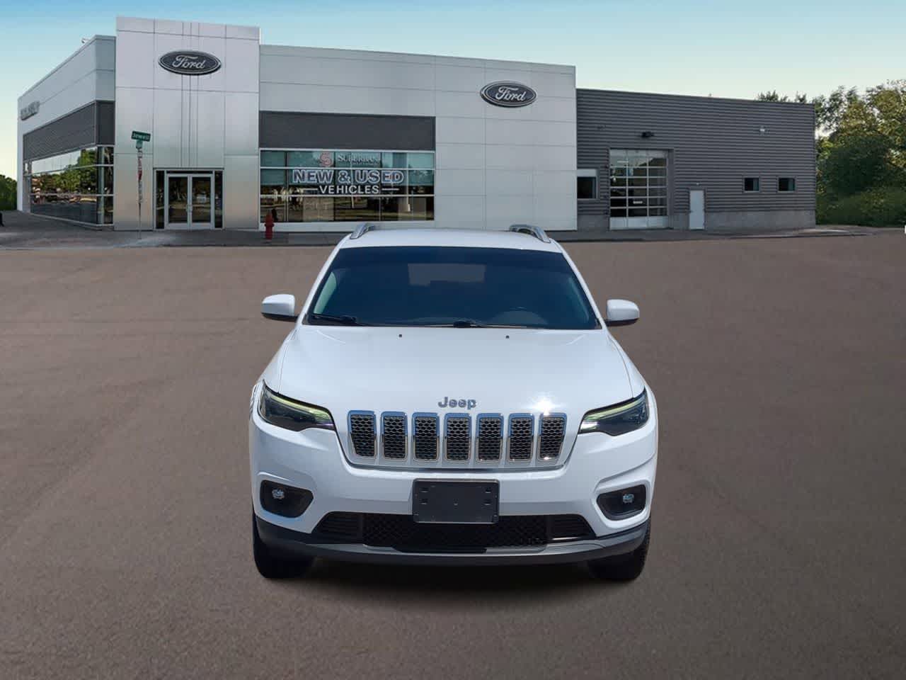 Thumbnail: 2019 Jeep Cherokee - 3