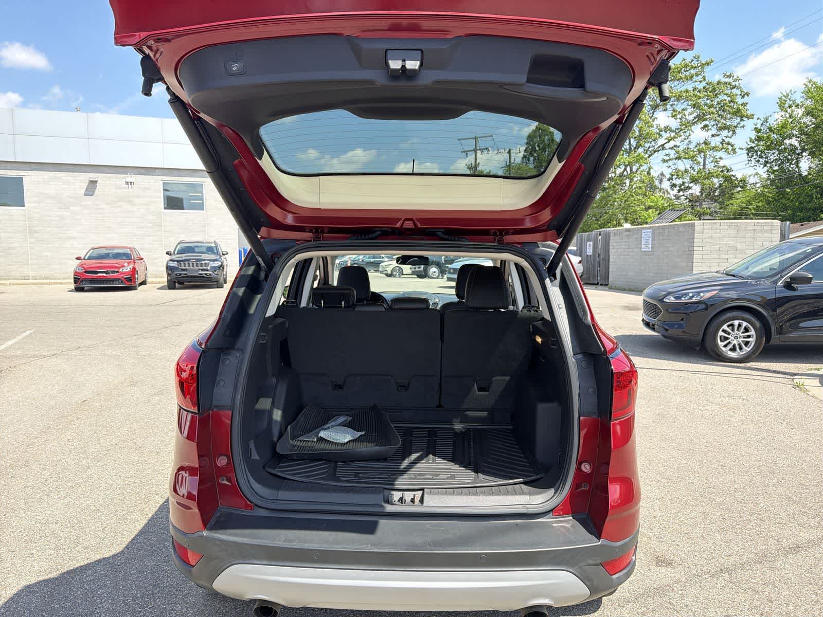 Thumbnail: 2019 Ford Escape - 38