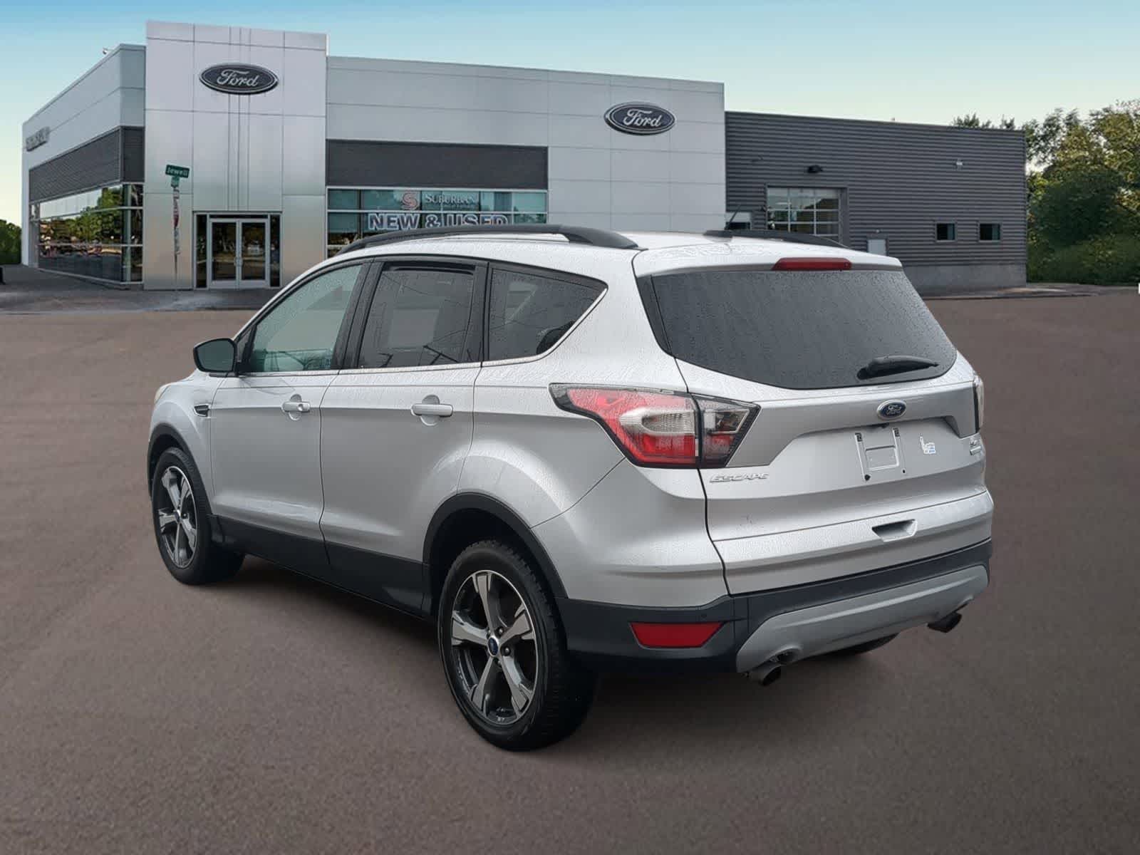 Thumbnail: 2017 Ford Escape - 8